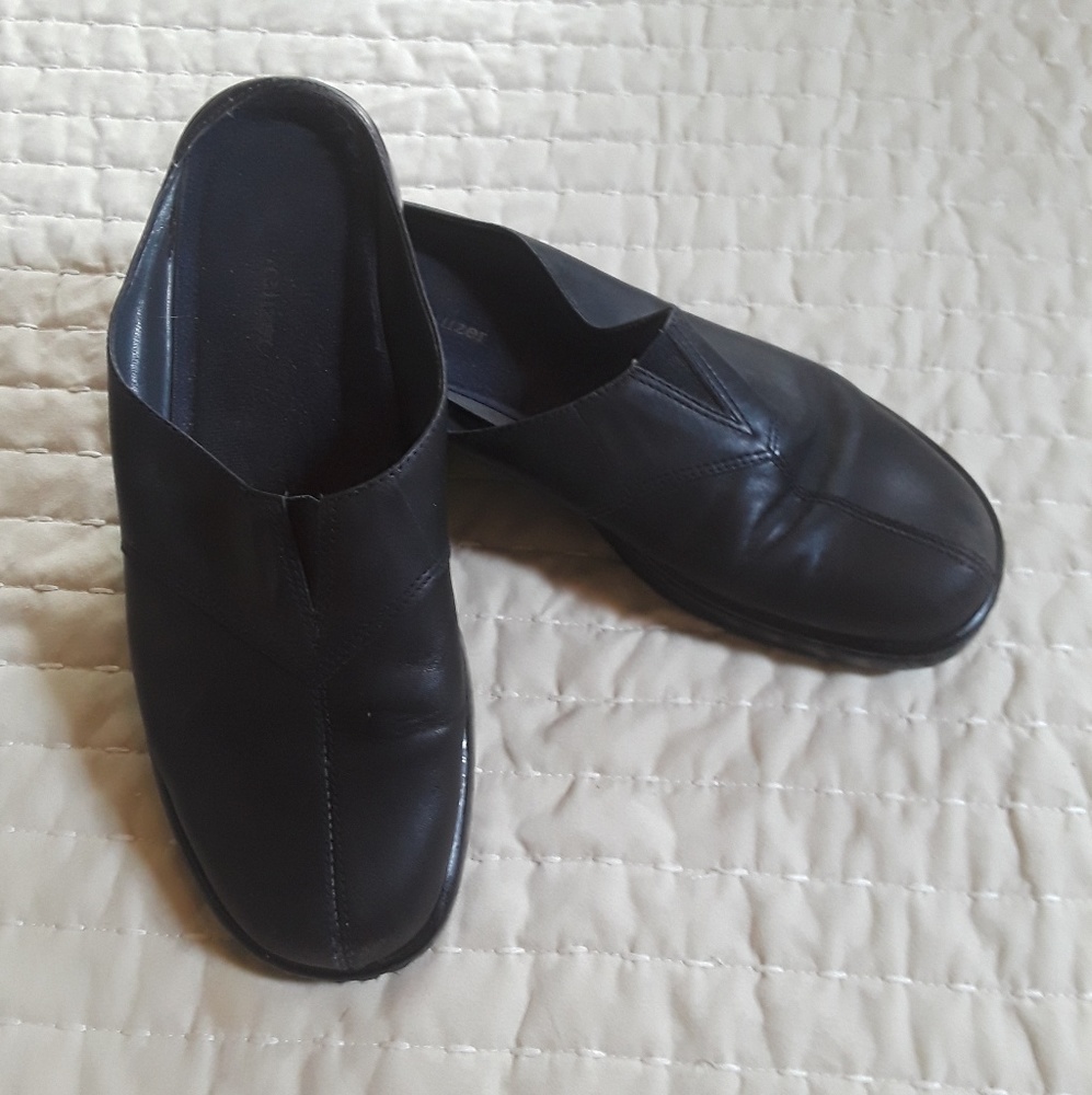 Naturalized navy mules